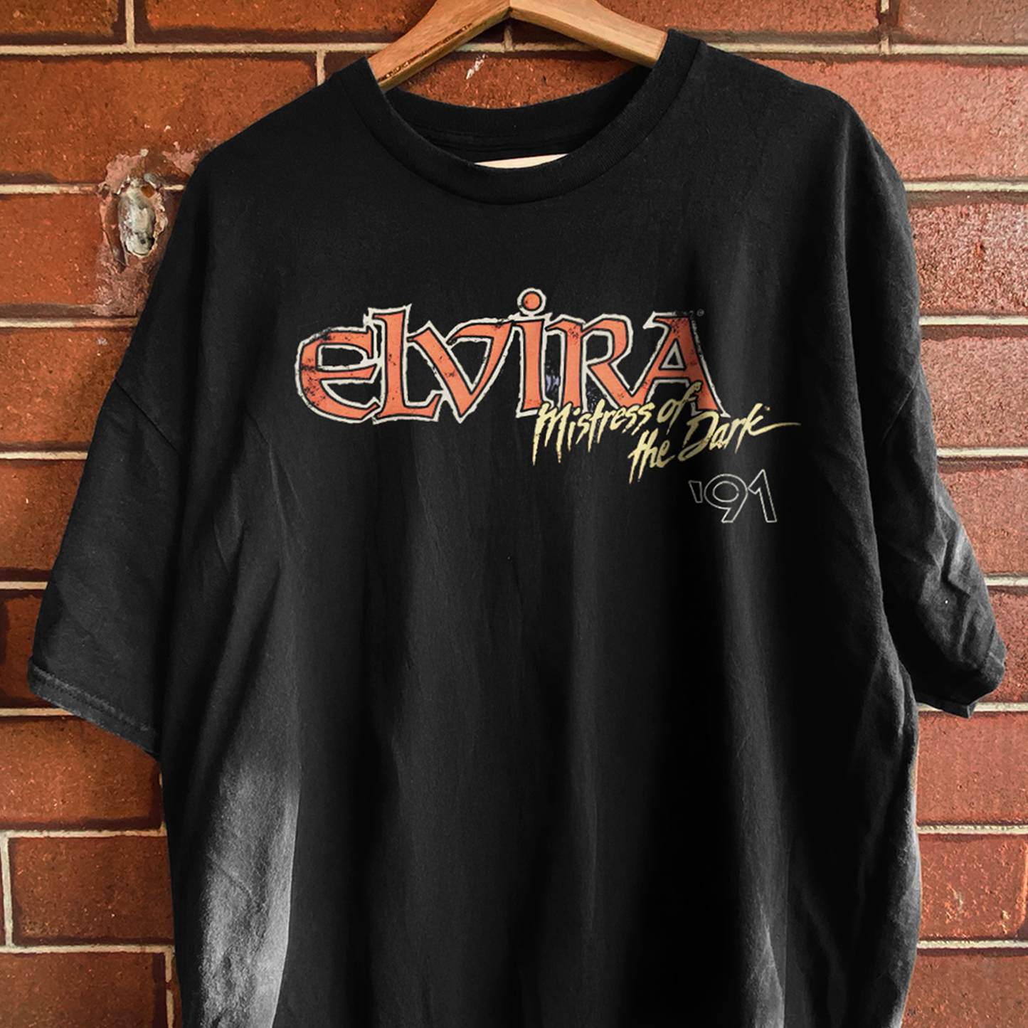 1991 ELVIRA 'FRIGHT LIGHT' VINTAGE BEER VINTAGE WASHED BLACK TEE