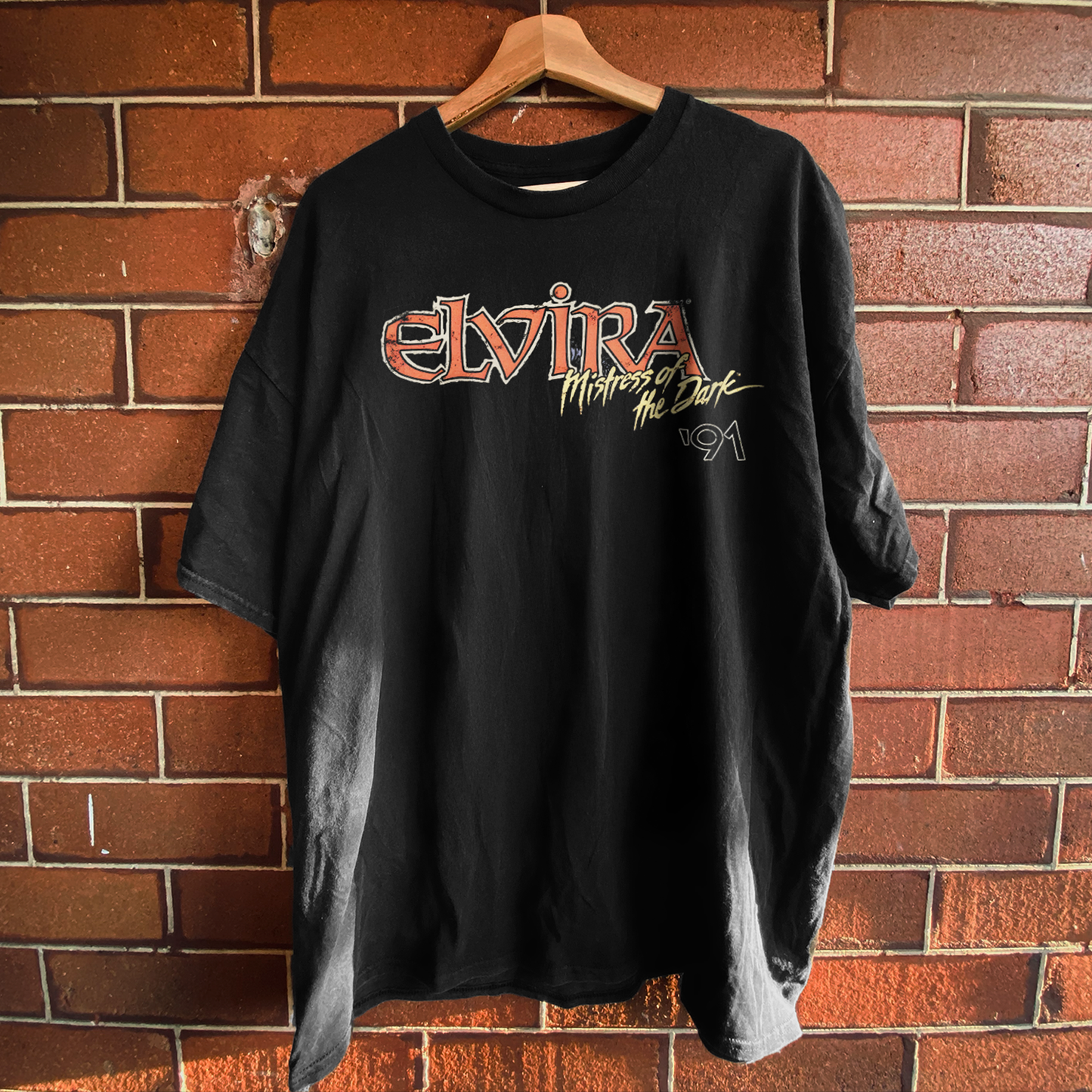 1991 ELVIRA 'FRIGHT LIGHT' VINTAGE BEER VINTAGE WASHED BLACK TEE