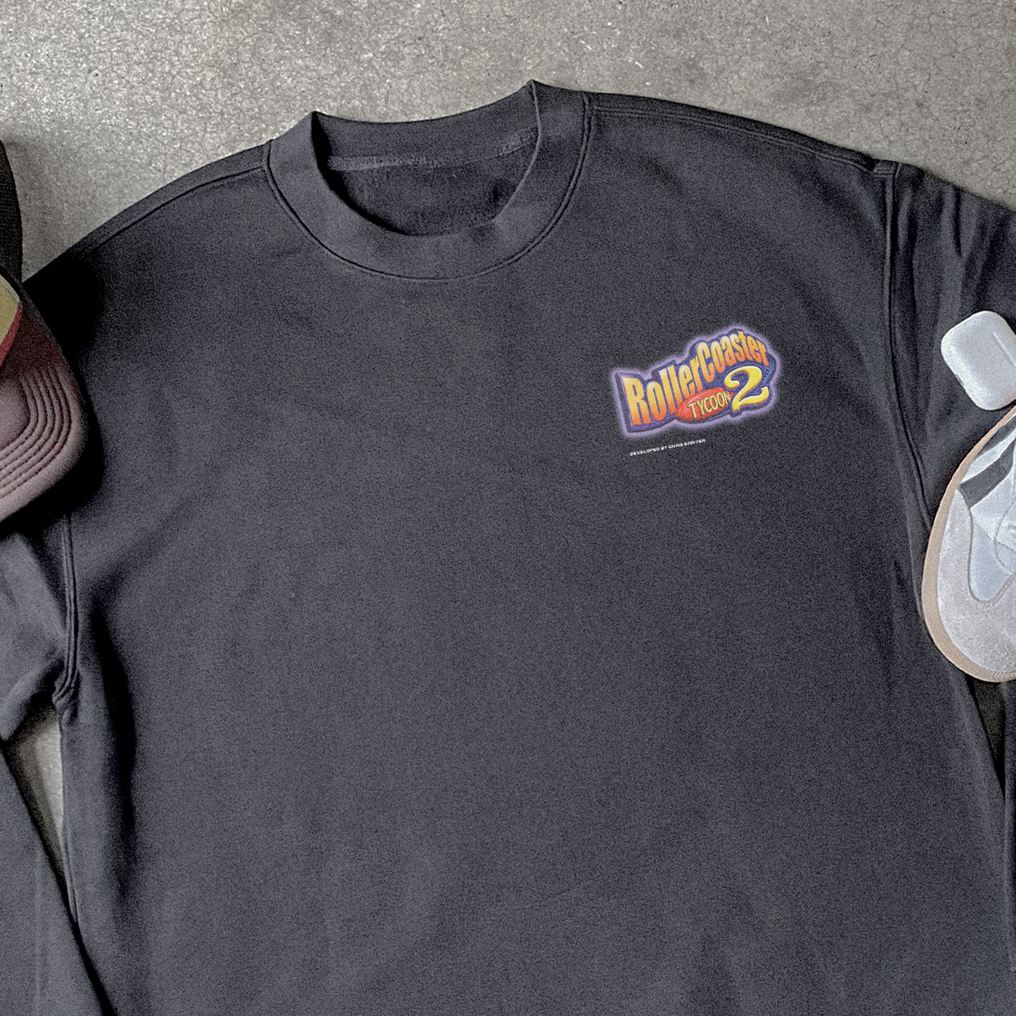 'ROLLERCOASTER TYCOON 2' BLACK CREWNECK