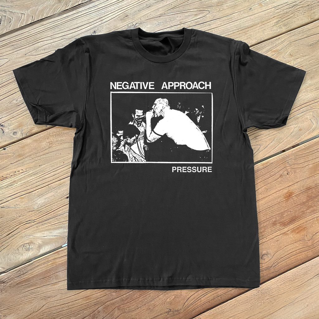NEGATIVE APPROACH PRESSURE BLACK T-SHIRT – Parallel
