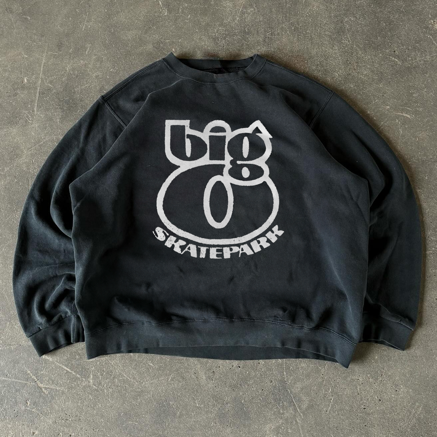 VINTAGE 'BIG-O SKATEPARK' LOGO BLACK CREWNECK SWEATSHIRT