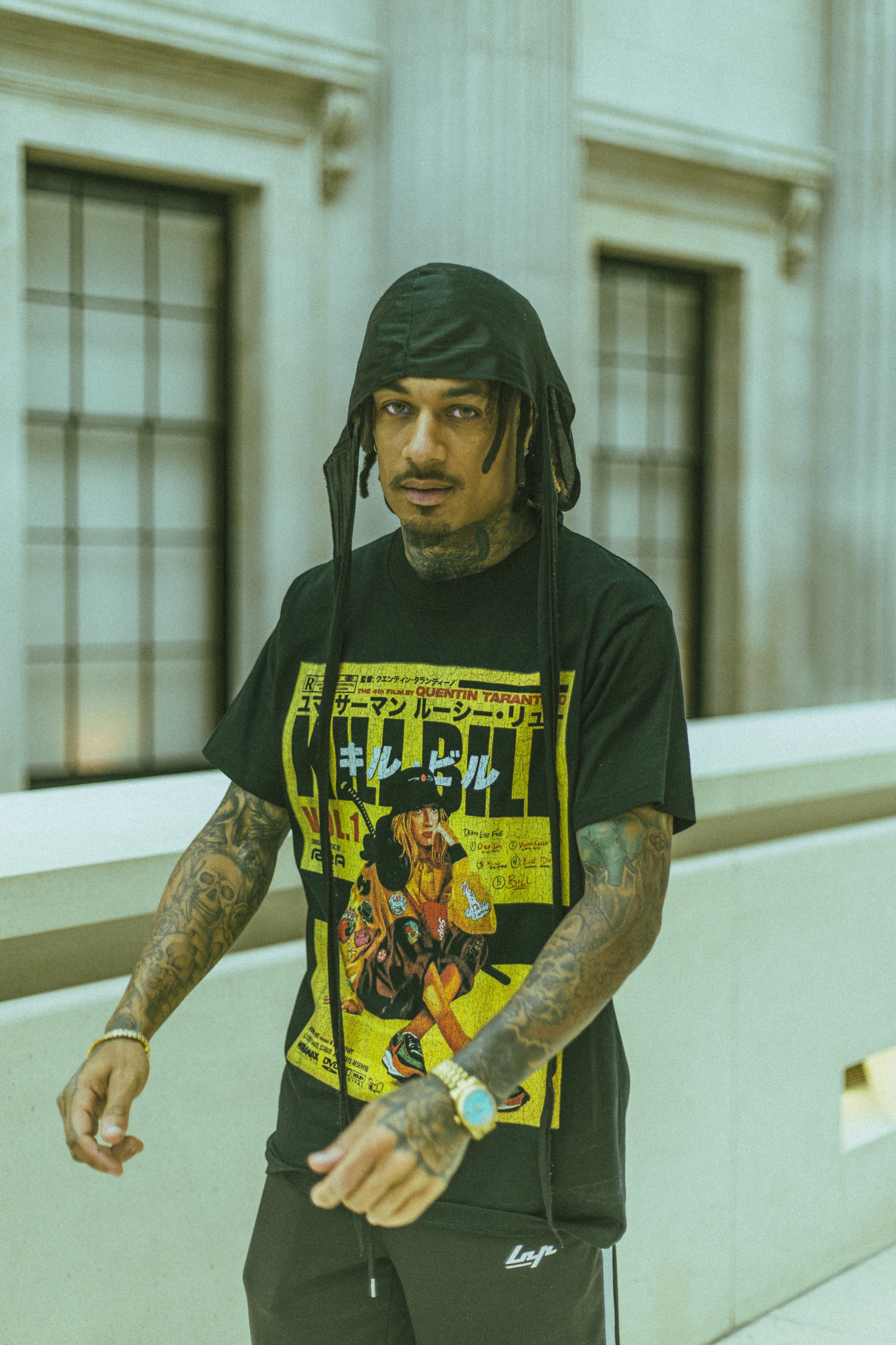 Akira Vintage Black Tee