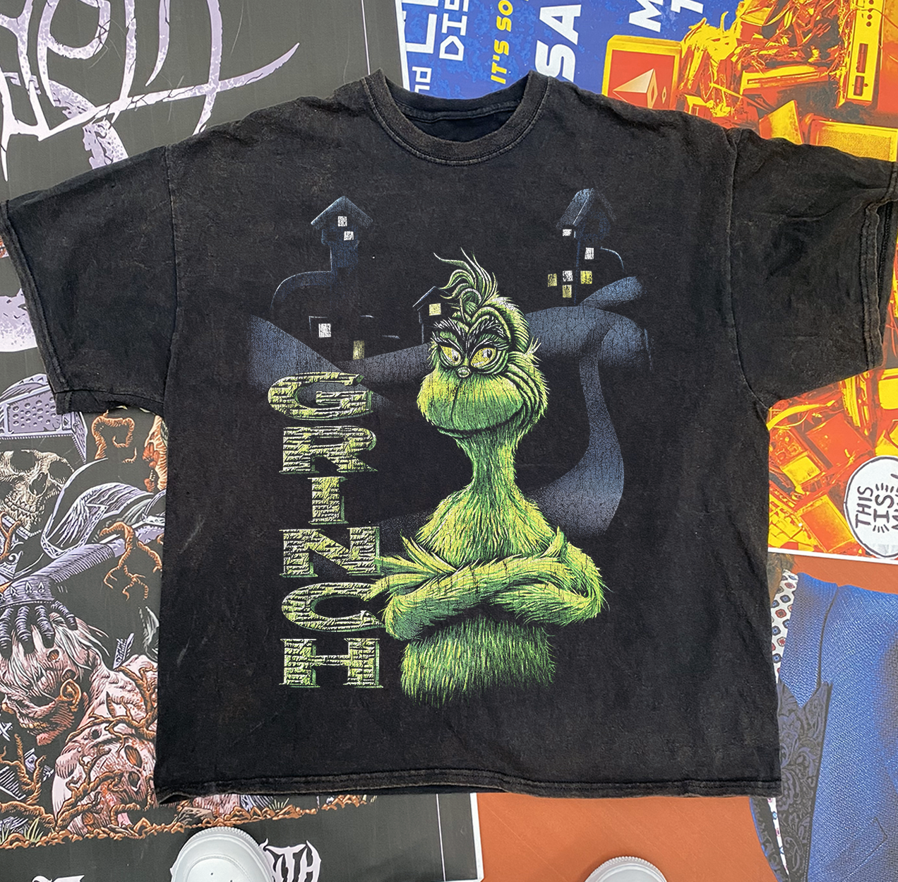 STINK, STANK, STUNK *THE GRINCH* WASHED BLACK T-SHIRT