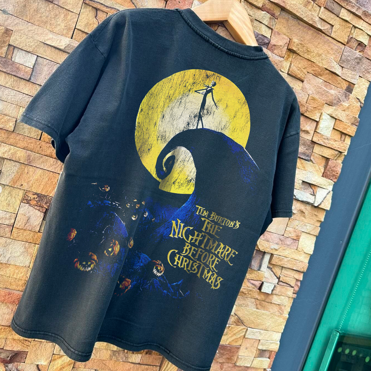 NIGHTMARE BEF0RE XMAS WASHED BLACK T-SHIRT
