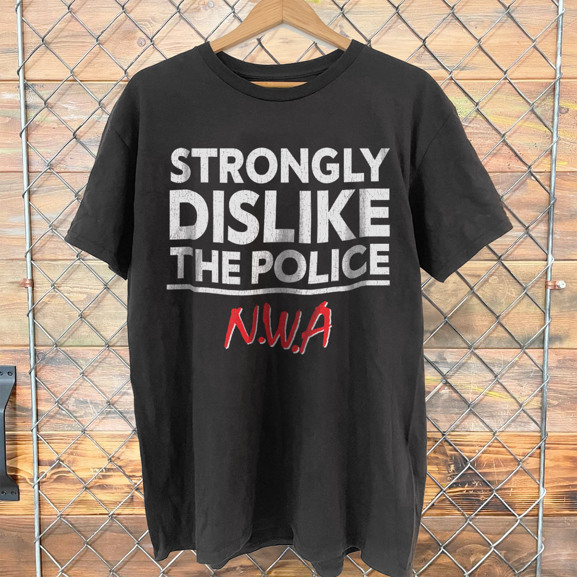 90'S STRONGLY DISLIKE THE POLICE RARE N.W.A WASHED T-SHIRT
