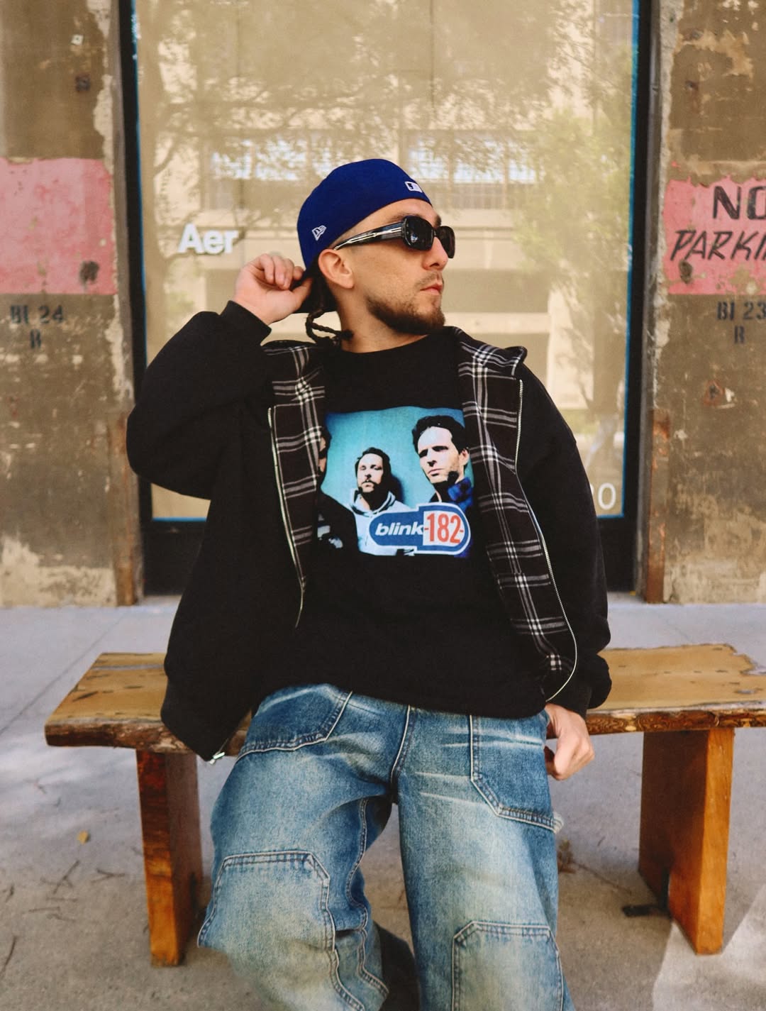 Always Sunny X Bl1Nk 182 Premium Black T-Shirt – Parallel