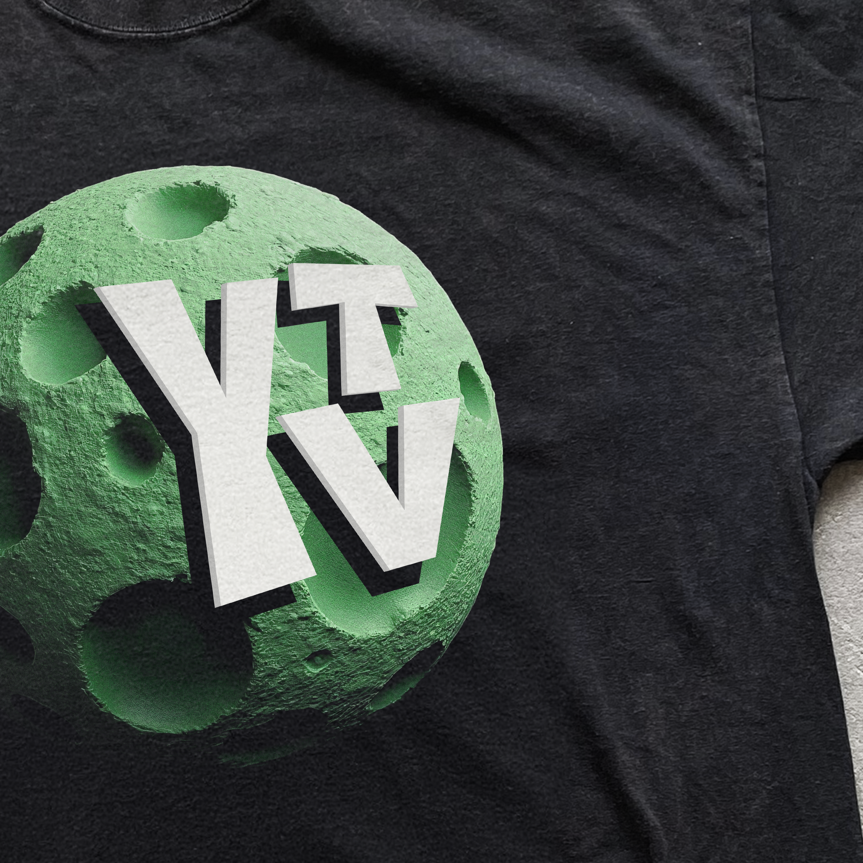 VINTAGE 1996 PROMOTIONAL 'YTV' MOON BLACK T-SHIRT