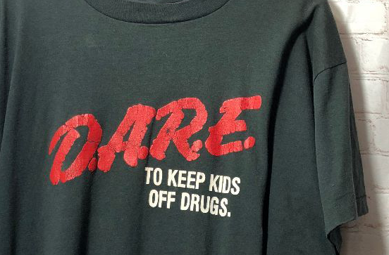 90'S D.A.R.E. VINTAGE BLACK T-SHIRT
