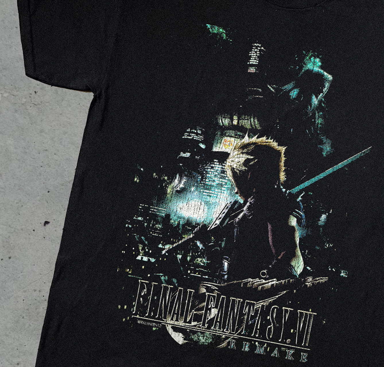 FINAL FANTASY VII REMAKE BLACK T-SHIRT