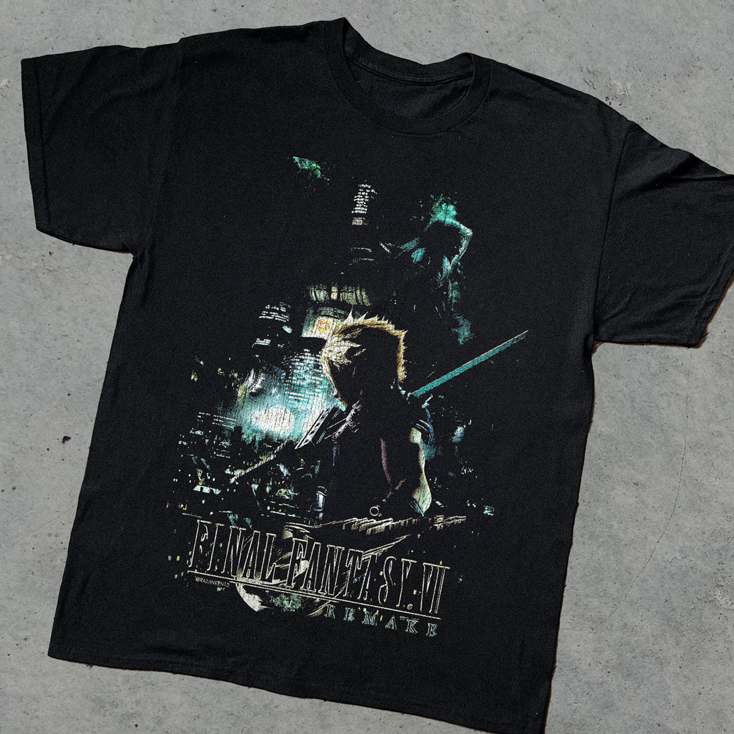 FINAL FANTASY VII REMAKE BLACK T-SHIRT